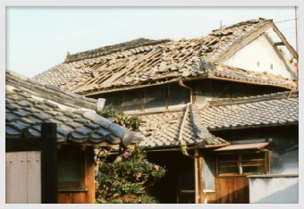 棟の歪みからくる悪影響