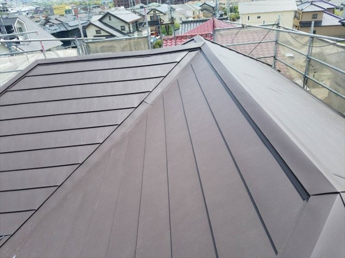 重ね葺き カバー工法 ガルバリウム鋼板 金属屋根