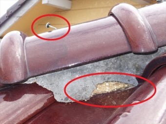 釘の浮き 漆喰の剥がれ