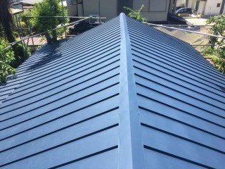 ガルバリウム鋼板 葺き替え 雨漏り