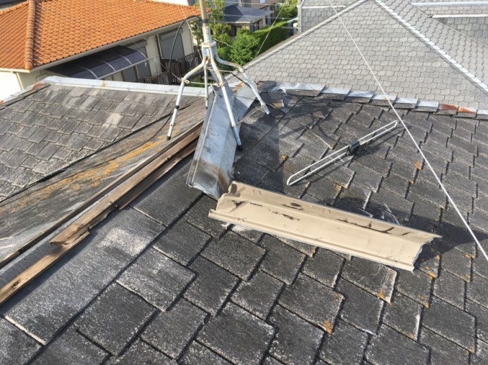 棟板金の飛散