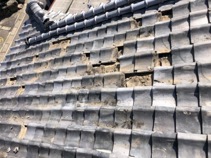 瓦の差し替え 谷板金交換