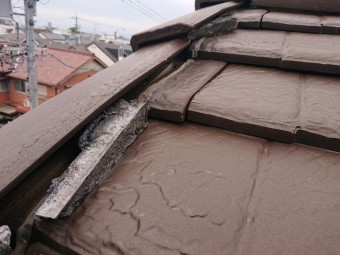 瓦屋根の点検 廃盤瓦 ストーンタイル