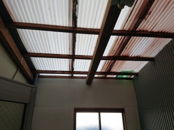 波板 張替 雨漏り
