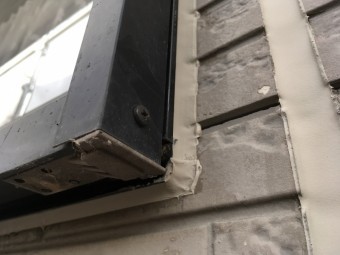 目地交換工事 サッシ廻り