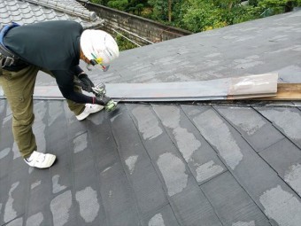 台風被害 棟板金交換