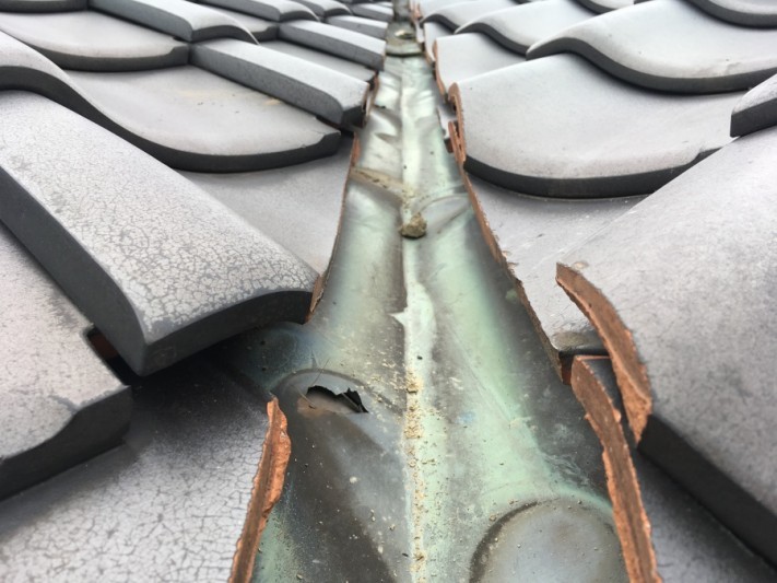 谷板金の雨漏り