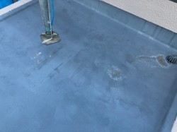 玄関庇現況