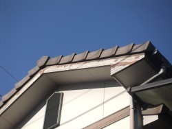 破風板