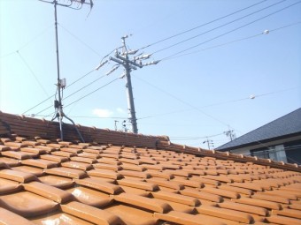 瓦屋根