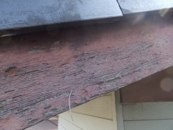 破風板金巻き