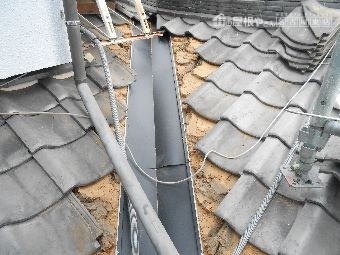 谷板金取替え