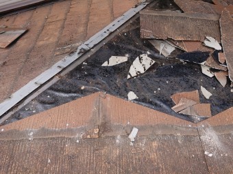 屋根めくり 葺き替え工事
