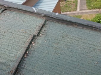 スレート屋根 雨漏り原因