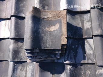 瓦の差し替え工事