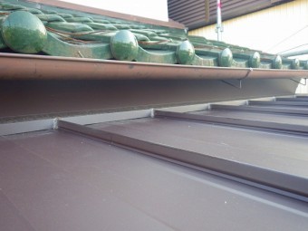軒天施工後板金屋根