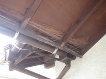 谷板金穴あき