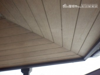 軒天褪色