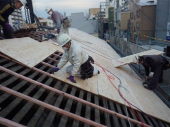 屋根下地造作工事
