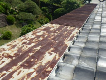 板金屋根雨漏れ