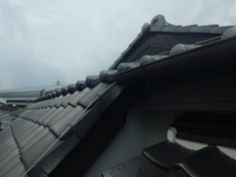 瓦屋根