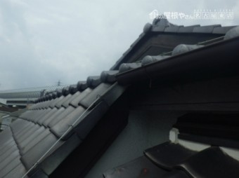瓦屋根