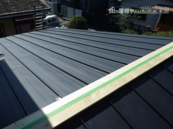 縦ひら屋根葺き