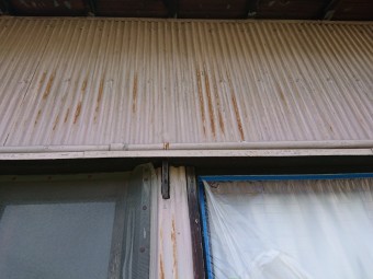 波トタンの塗装工事