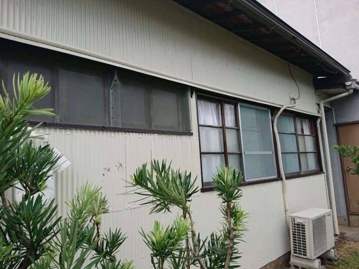 波トタン塗装工事