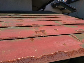 玄関上屋根 雨染み