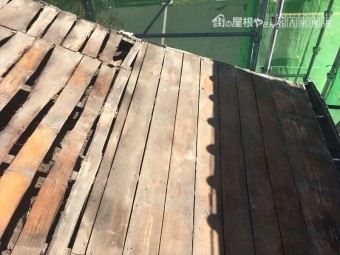 ガルバリウム鋼板 防水シート 葺き替え