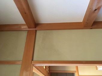 屋根裏 点検口の取り付け