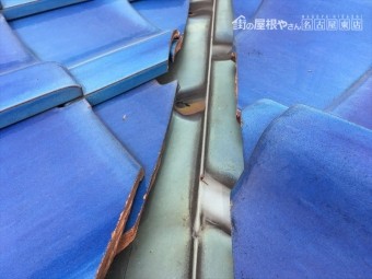 谷板金 交換工事 雨漏り