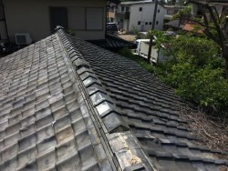 ガルバリウム鋼板 葺き替え 雨漏り