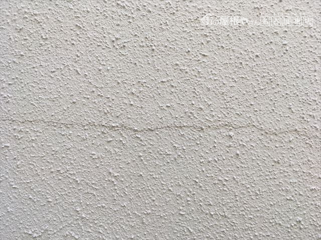 外壁 モルタル クラック