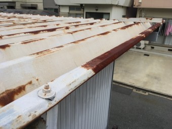 折半屋根の塗装工事