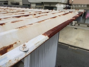 折半屋根の塗装工事