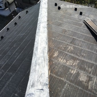 棟板金のめくれ スレート屋根の台風被害
