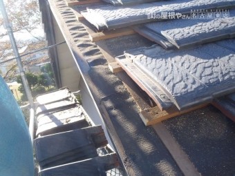 屋根袖瓦