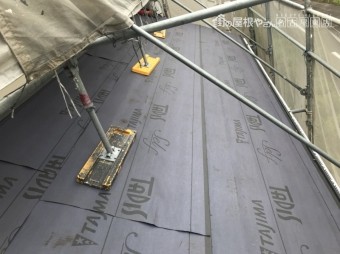 屋根重ね葺き工事屋根重ね葺き工事 ガルテクト