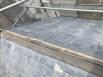 屋根重ね葺き工事