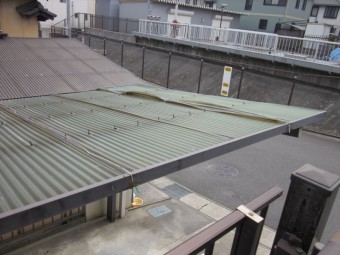 張り替え前ポリカ