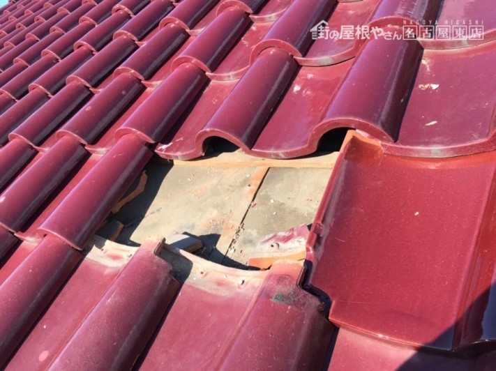台風被害 瓦の割れ補修