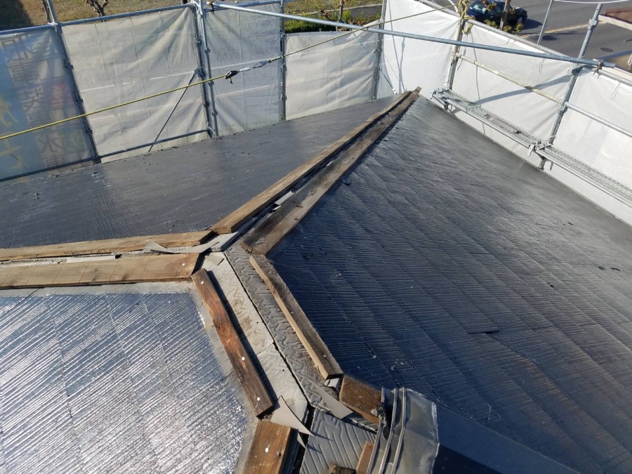 屋根カバー工法　エコグラーニ