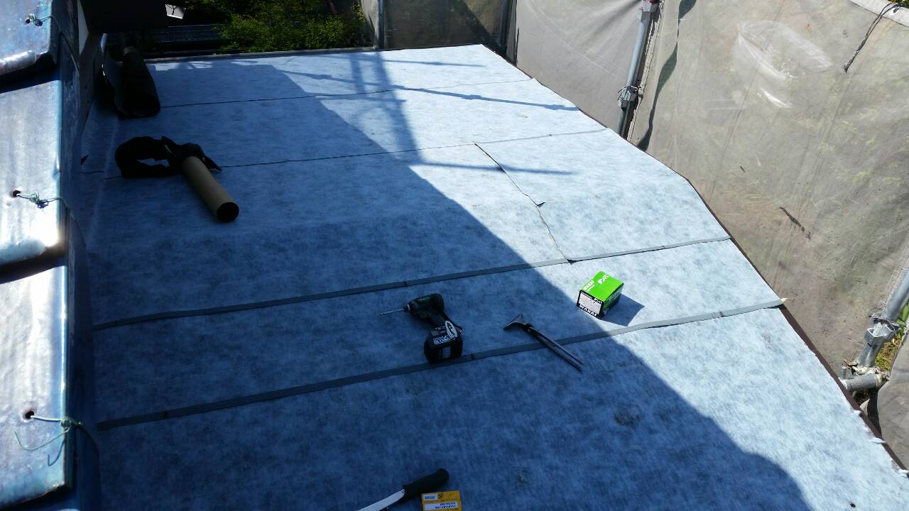 ルーフィング貼り