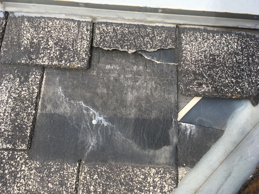 スレート屋根の雨漏り事例