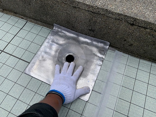 脱気筒の下地設置