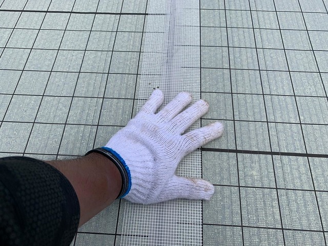 防水シート施工中の陸屋根