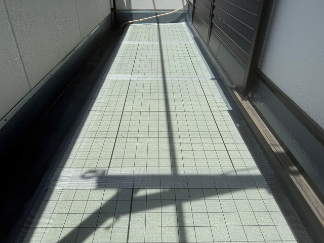 下地を設置