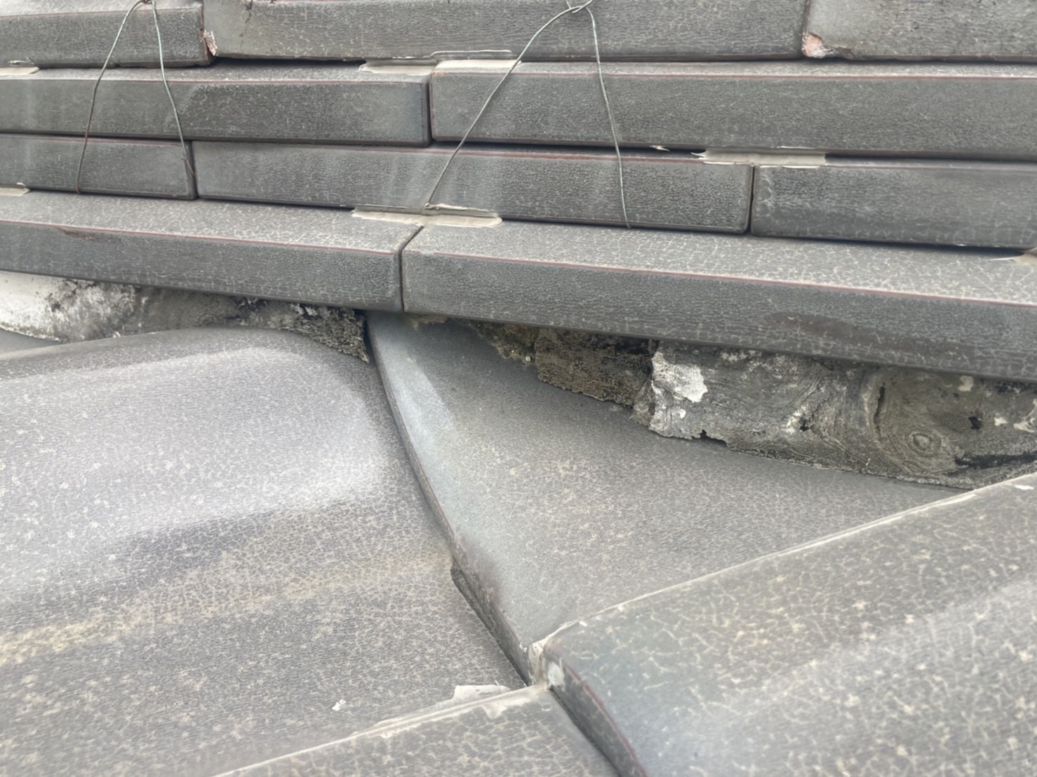 名古屋市名東区で漆喰が剥離した瓦屋根の点検を行ってきました！